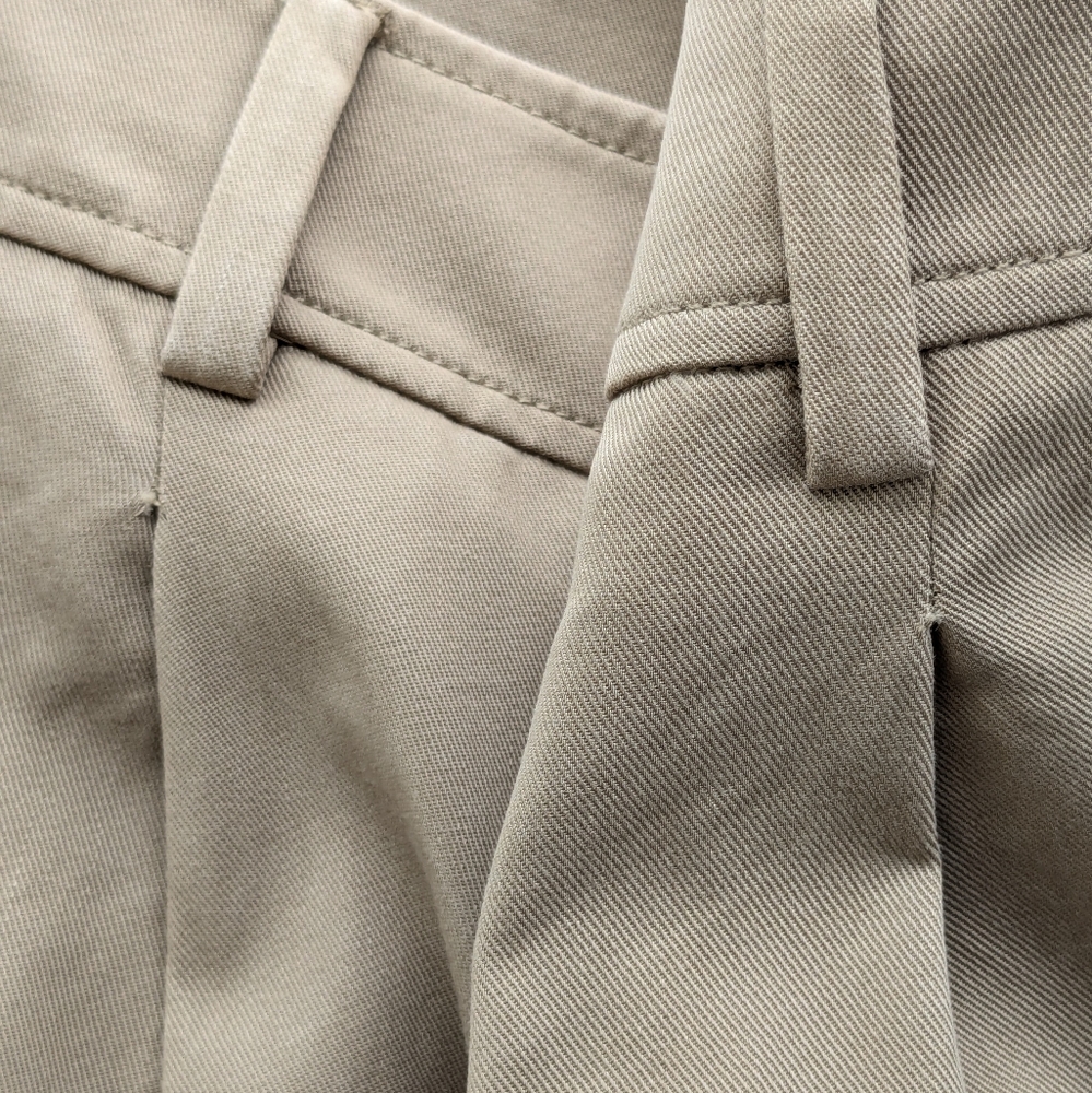 Everlane • The Draper Pleated Pant - Picture 6 of 9